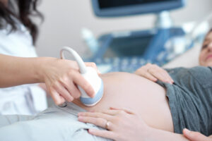 Le Centre de Référence Maladies Rares PaRaDiGM est un réseau spécialisé dans la prise en charge des complications des grossesses multiples liées au placenta monochorial.